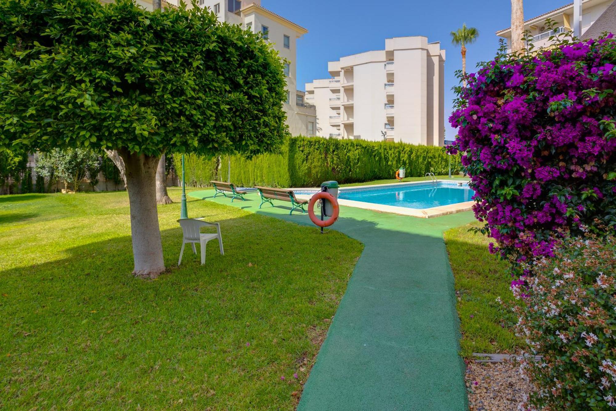 Apartamentos Oasis El Albir Exteriör bild